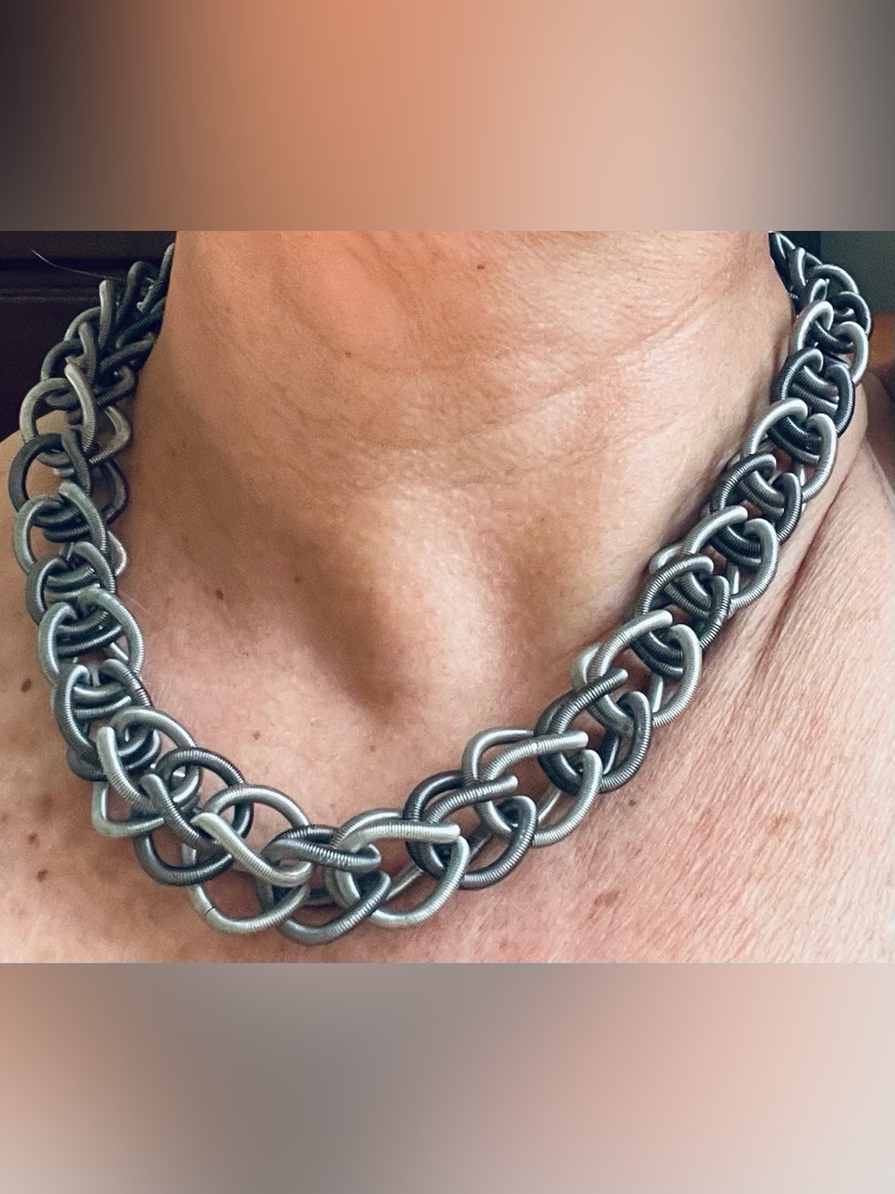 Sea Lily Twisted Link Collar Necklace in Silver Tone